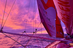 Transat Café L’Or : cap sur l’Afrique, les skippers à la recherche des premiers alizés