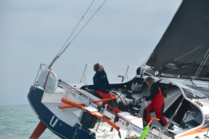 Transat Café L’Or : la Marine nationale dément la version des skippers belges sur l’affaire de la voile déchirée