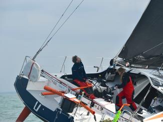 Transat Café L’Or : la Marine nationale dément...