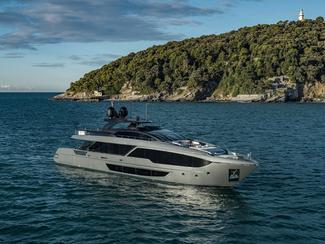 Riva 112’ Dolcevita Super : l’art de vivre la...