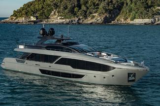 Riva 112’ Dolcevita Super : l’art de vivre la mer en grand format