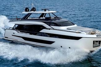 Ferretti Yachts 940 : élégance et confort sur 29 mètres d’horizon