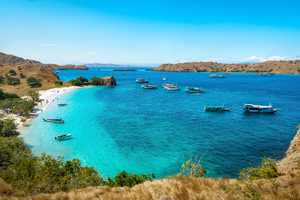 Indonésie orientale : entre volcans et récifs, la route de Sumbawa à Flores