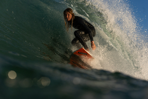 Surf: la légende Stephanie Gilmore sort de sa retraite à la poursuite d'un 9e titre