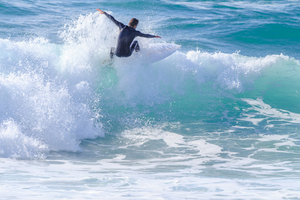 Vagues de Guincho : le spot sauvage où l’Atlantique impose son rythme