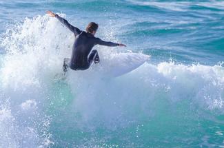 Vagues de Guincho : le spot sauvage où l’Atlantique impose son rythme