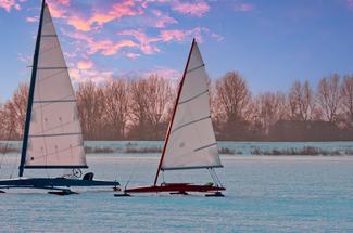 Ice sailing : la voile la plus rapide du monde glisse sur la glace