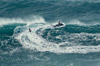 Top 10 des plus beaux spots de surf d’hiver en Europe