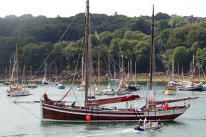 Un voilier centenaire quitte La Rochelle pour traverser l’Atlantique sans moteur