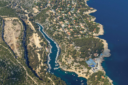 Calanque de Port-Miou vue du ciel