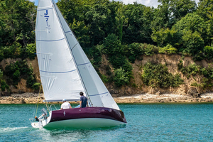 J/7 : le nouveau dayboat familial de 7 m signé J Composites