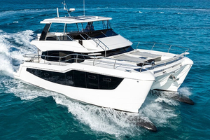 Aquila 50 Yacht, un catamaran à moteur pensé pour la navigation hauturière