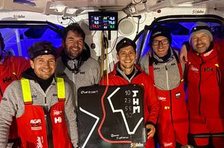 Trophée Jules Verne : Sodebo Ultim 3 signe un nouveau temps de référence...