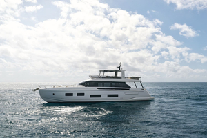 Azimut Fly 82 : design, volumes et vie à bord au cœur du nouveau fleuron Fly