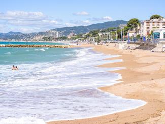 Une plage Brigitte Bardot bientôt sur la Croisette