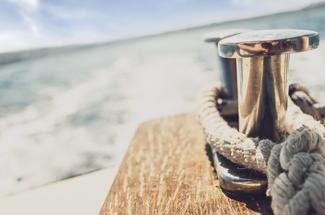 Ancien ou plus récent ? Le vrai prix d’un refit de voilier et les pièges...