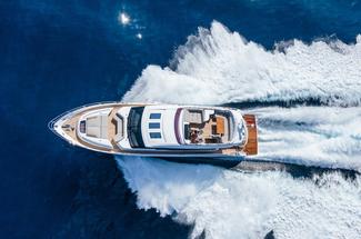 Électricité à bord : installer soi-même un parc de batteries lithium est...