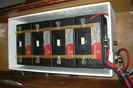 batteries  e?lectrolyte liquide ferme?e 