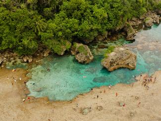 Philippines : le bassin cristallin de Magpupungko