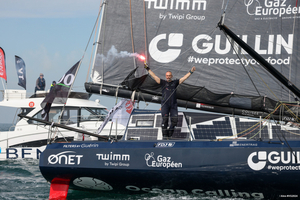 Onet renouvelle son engagement aux côtés de Fabrice Amedeo jusqu’au Vendée Globe 2028