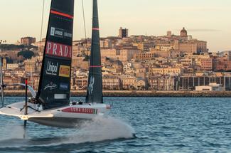 America’s Cup 2026 à Cagliari : la Road to Naples 2027 démarre par une r...