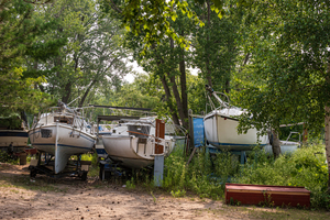 Le côté sombre du nautisme : la fin de l’impunité pour les « bateaux ventouses » ?