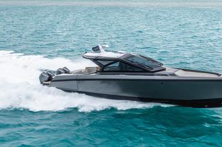 Wallypower50X : 50 pieds, 54 nœuds et une première mondiale à Miami