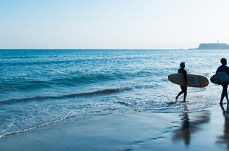 Surf au Japon : les meilleurs spots pour dompter les vagues du Pacifique