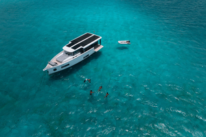 « L’objectif est de proposer un outil hôtelier, simple à exploiter et générateur de valeur » : Jeanneau lance le Sea Loft 480 et entre dans l’hôtellerie