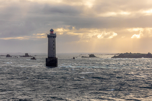 Passage du Fromveur : les secrets pour négocier ce courant mythique en toute sécurité