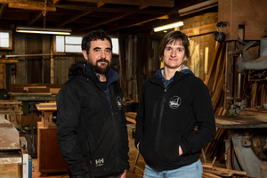 « Redonner vie aux bateaux de tradition, c’est prolonger leur histoire » : le chantier du Tanet, spécialiste de la restauration de bateaux en bois en Bretagne
