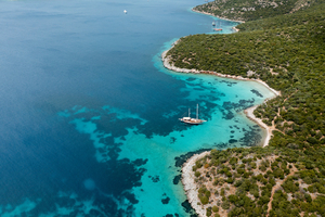 Criques turquoise, vestiges antiques et marinas modernes : la destination méditerranéenne en plein boom touristique