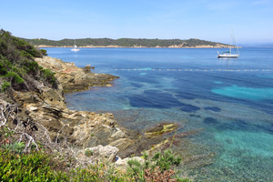 Jeter l’ancre et profiter : comprendre les nouvelles règles du littoral