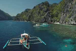 Lagons translucides et reliefs volcaniques, l’archipel des Visayas est l'endroit idéal pour naviguer sous les tropiques