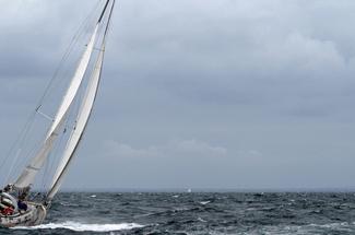 Fuir ou se mettre à la cape ? Pourquoi les carènes modernes rebattent le...