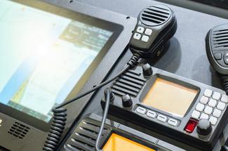 VHF portative : comment bien choisir cet indispensable trait d’union ent...