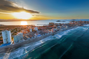 La Manga et la Mar Menor : le lagon chaud de l’Europe où l’on goûte déjà aux plaisirs de la mer au printemps