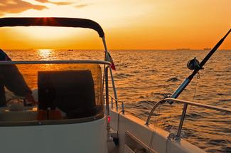 Pêche du poisson plat en bateau : techniques, postes et astuces pour mie...
