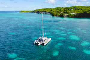 Trimarans et catamarans côtiers : quel est leur entretien spécifique et les points de vigilance à surveiller ?