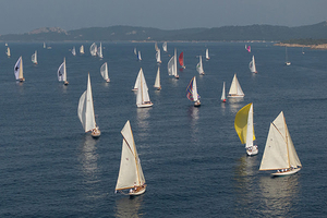 Le Yacht Club de Porquerolles fête ses 40 ans et hisse les voiles pour une saison exceptionnelle