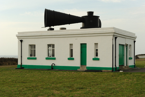 Corne de brume à vapeur : quand les côtes ont appris à parler dans le brouillard