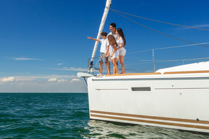 Vivre sur son bateau toute l’année : la liberté, oui… mais à quel prix ?