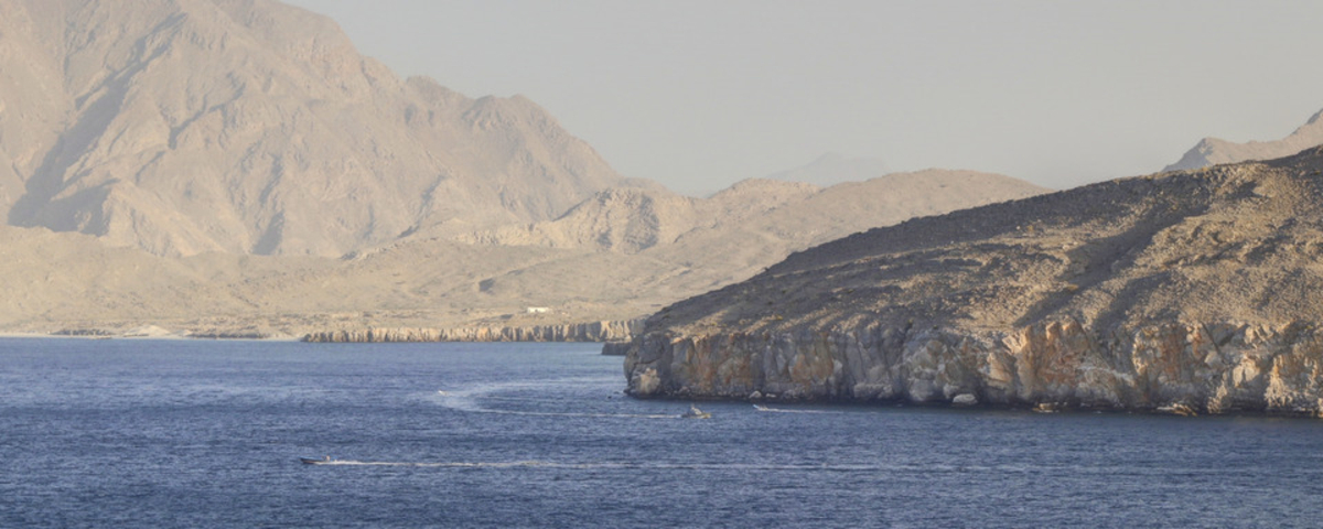 Estrecho de Ormuz: geografía de un paso clave para la navegación mundial