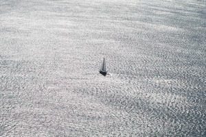 L’appel du large en solitaire : quand l’horizon ne se partage plus…