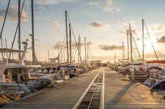 Pontons interdits : quand la législation ferme les portes des ports