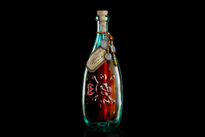 Du cinéma aux Caraïbes, Johnny Depp lance Three Hearts, un rhum aux accents de pirate