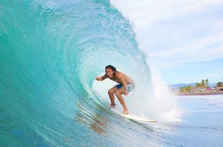 Surf au Mexique : où surfer selon la saison et son niveau