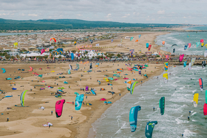 Défi Kite 2026 : une ouverture spectaculaire sous vent marin à Gruissan