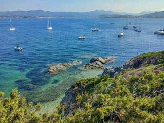 Île des Embiez au printemps : une escale...