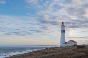 Phare de Point Amour : cap sur le géant du Labrador, entre été boréal, baleines et icebergs